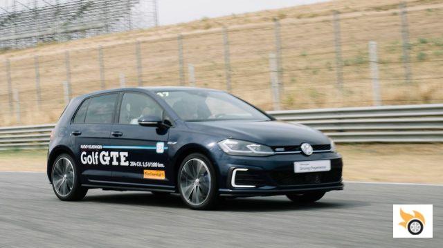 Contacto: Volkswagen Golf GTE, GTI Performance y R