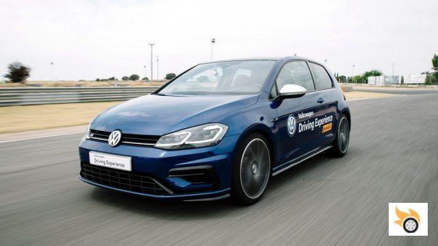 Contacto: Volkswagen Golf GTE, GTI Performance y R
