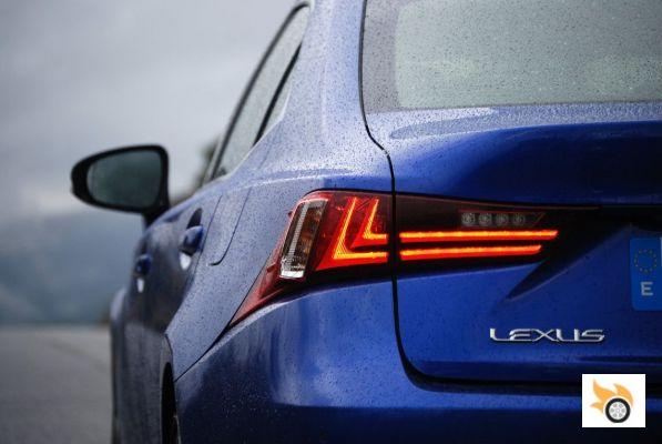 Prueba: Lexus IS 300h F Sport