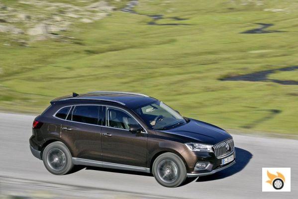 Borgward BX 7, c'est officiel et c'est aussi particulier que possible.
