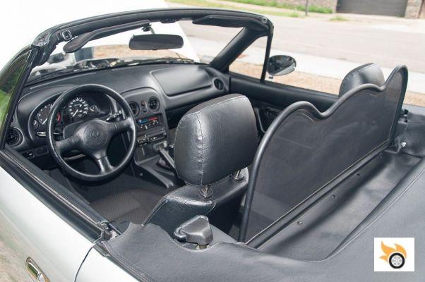 Los dueños de sendos Mazda MX-5 NA y ND cambian las llaves por un día