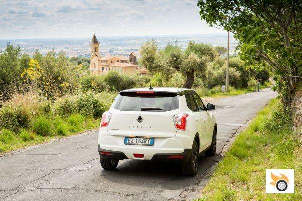 Contacto: SsangYong Tivoli D16 T