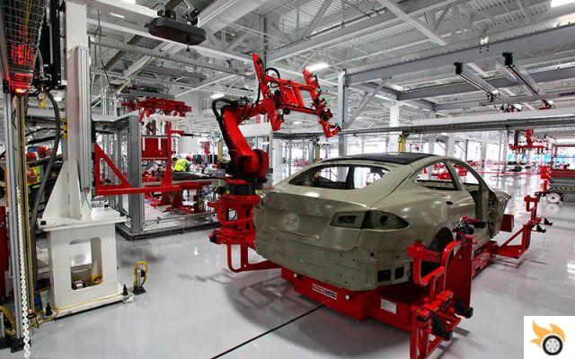 who makes electric cars