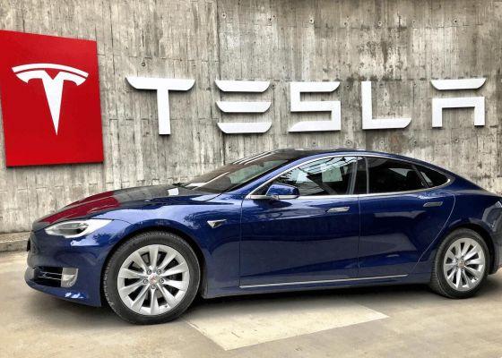 La historia y el significado del logo de Tesla