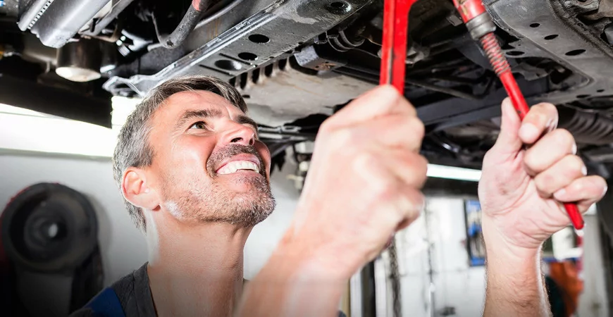 ¿Es una buena idea eliminar el catalizador de un coche?