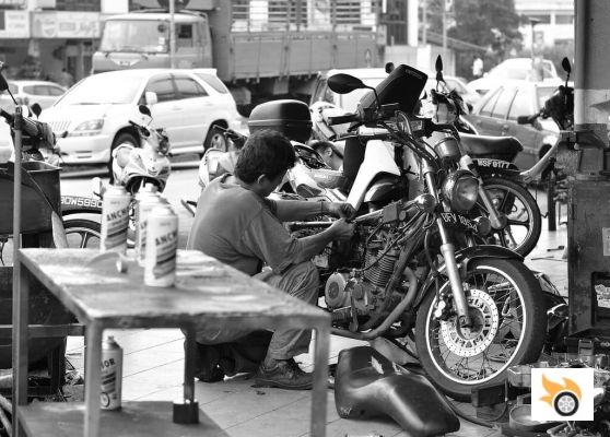 ¿Dónde, Cuánto cuesta y Con qué frecuencia revisas tu moto?