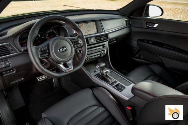 Kia Optima GT, nuevo tope de gama con 245 caballos