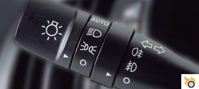 Uso correcto de las luces del coche