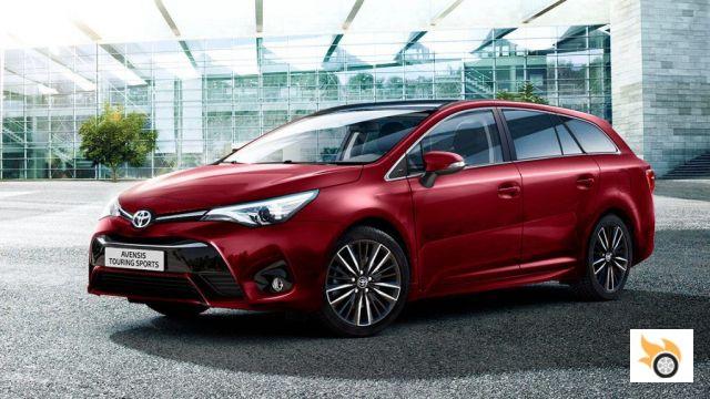 Toyota Avensis 2017, ya a la venta