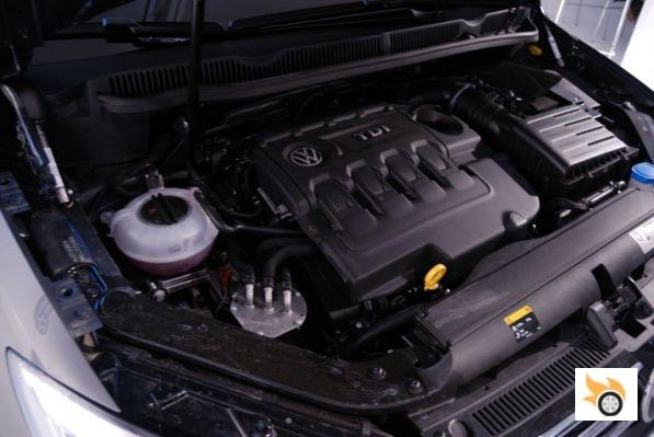Contacto: Volkswagen Touran 1.6 TDI