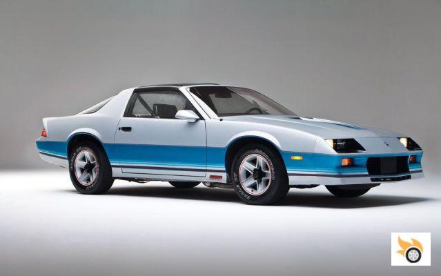 Les quatre cylindres sont-ils insuffisants ou indignes d'une Chevrolet Camaro ou d'une Ford Mustang ?