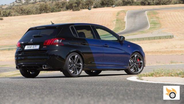 El Peugeot 308 GTi by Peugeot Sport se pone también al día