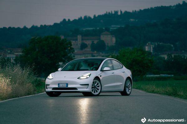 Tesla Model 3 Long Range: prueba en carretera, motor, autonomía y precios