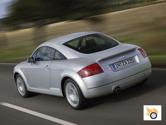 Audi TT mkI (8N)
