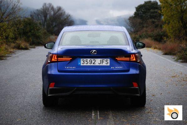 Prueba: Lexus IS 300h F Sport