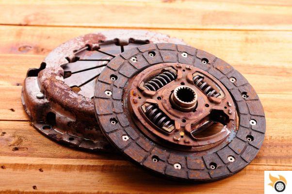 Tips to avoid damaging or breaking a car clutch