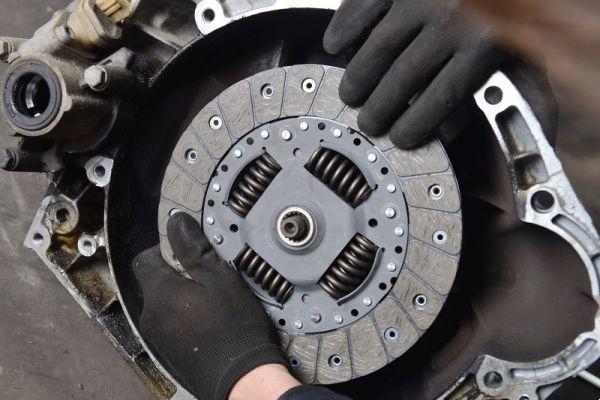 Troca de embreagem de carro – tudo o que você precisa saber