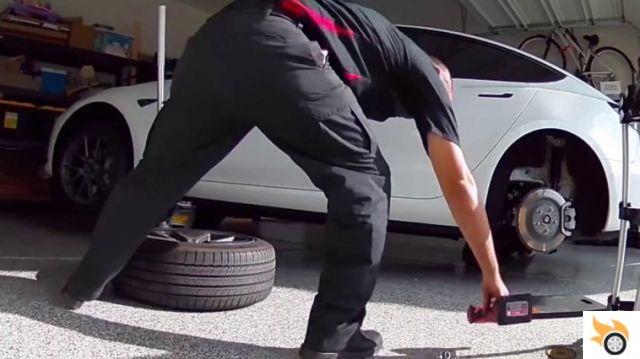 Where should I rotate my Tesla tires? Price and Service
