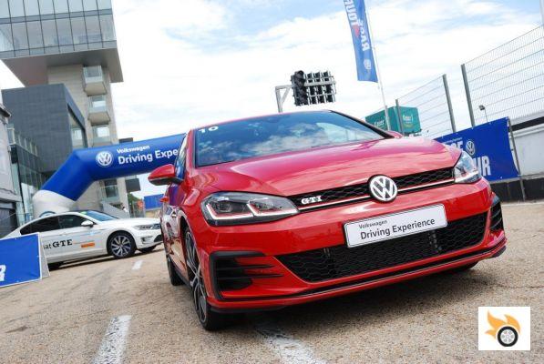 Contato: Volkswagen Golf GTE, GTI Performance e R