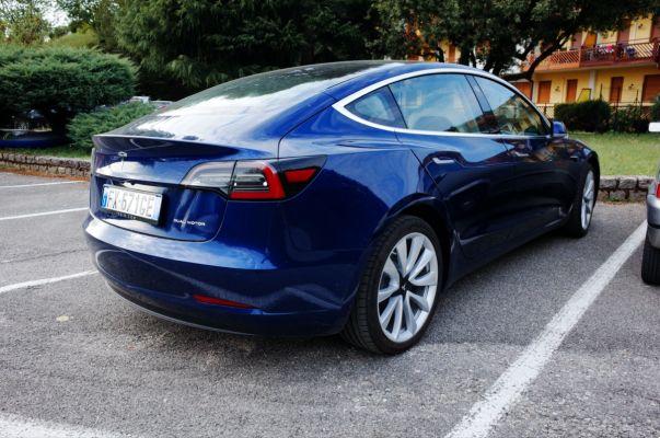 Driving a Tesla Model 3 was like switching from the old Nokia to the first iPhone
