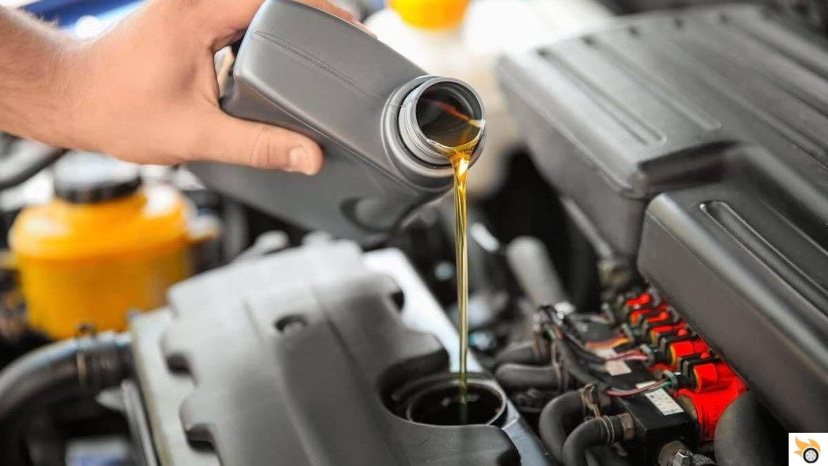 ▷¿Cuánto cuesta cambiar el aceite y el filtro en coche? 🔧
