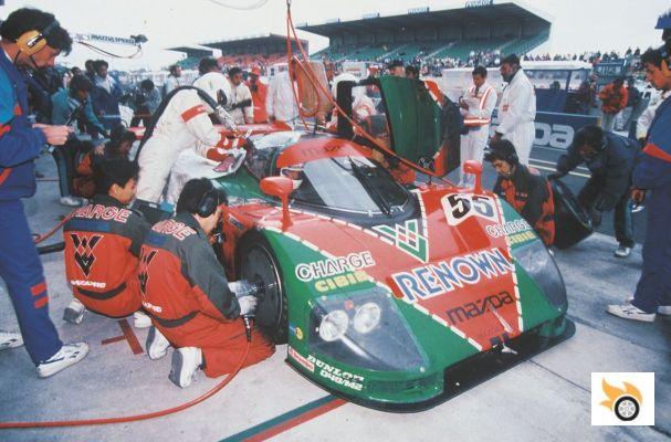Mazda 787 and 787B on their way to victory at Le Mans
