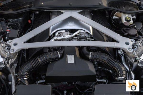 Aston Martin DB11 V8, German heart for an English mount