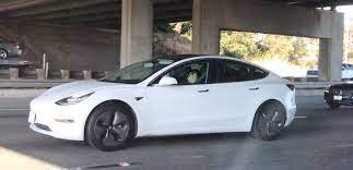 Posso comprar um Tesla? Todas as perguntas a fazer