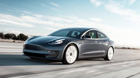 Tudo o que eu amo no Tesla Model 3: os benefícios além das falhas