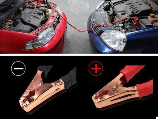 Posibles daños al pasar corriente entre carros y al tocar los cables de una batería