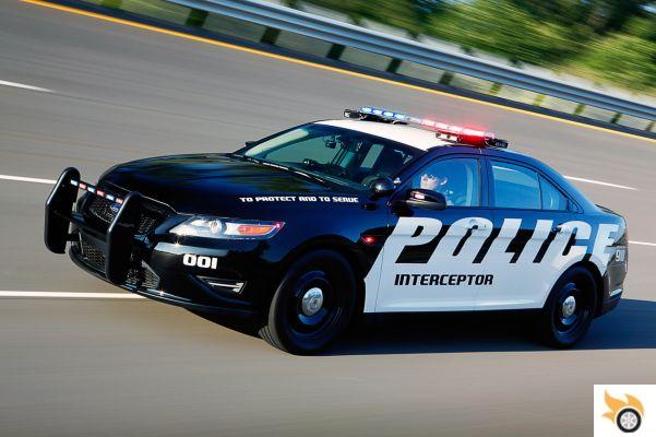 ¿Qué tan rápido son los coches de policía?