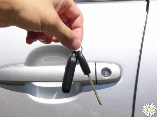 Como fazer cópias das chaves do carro sem ter a chave original