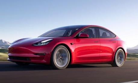 Tesla Model 3, aquí están las primeras pruebas de la versión renovada