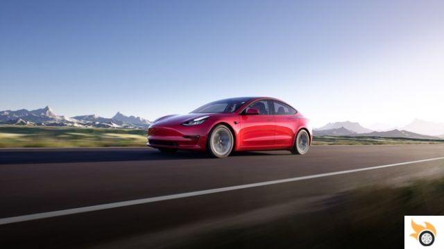 Piloto automático Tesla: agora existem duas opções na lista de preços - Pistonudos.com.it